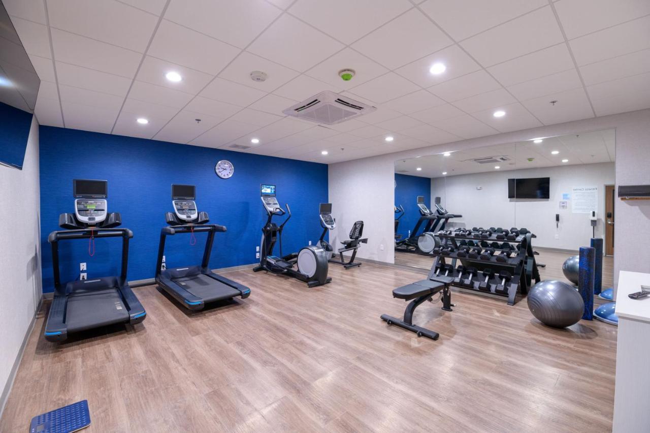 Holiday Inn Express & Suites Dayton East - Beavercreek By Ihg Extérieur photo