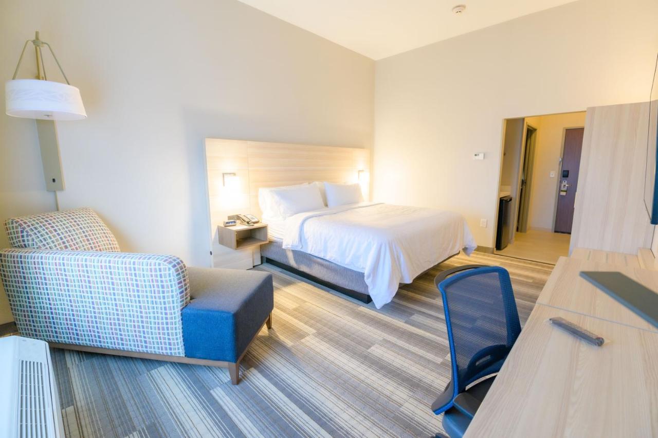 Holiday Inn Express & Suites Dayton East - Beavercreek By Ihg Extérieur photo