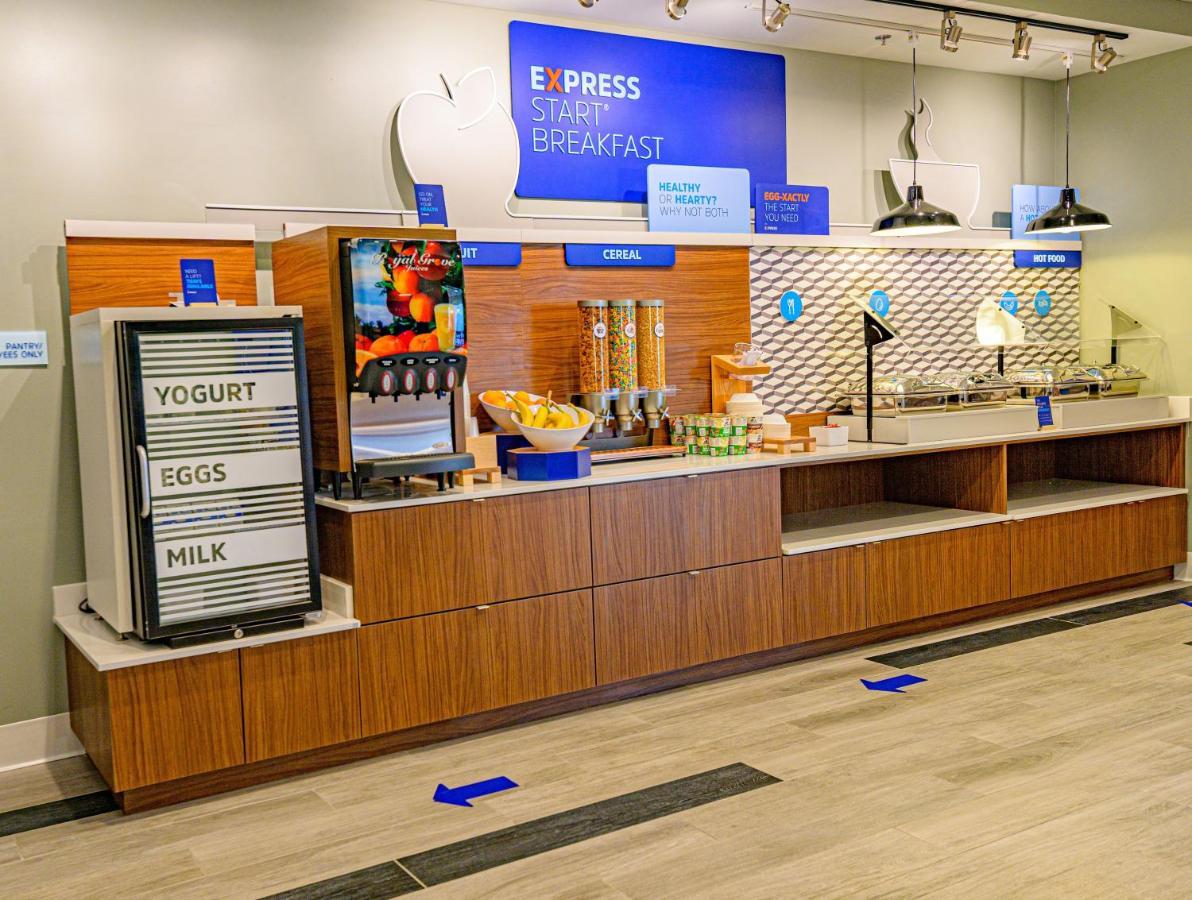 Holiday Inn Express & Suites Dayton East - Beavercreek By Ihg Extérieur photo