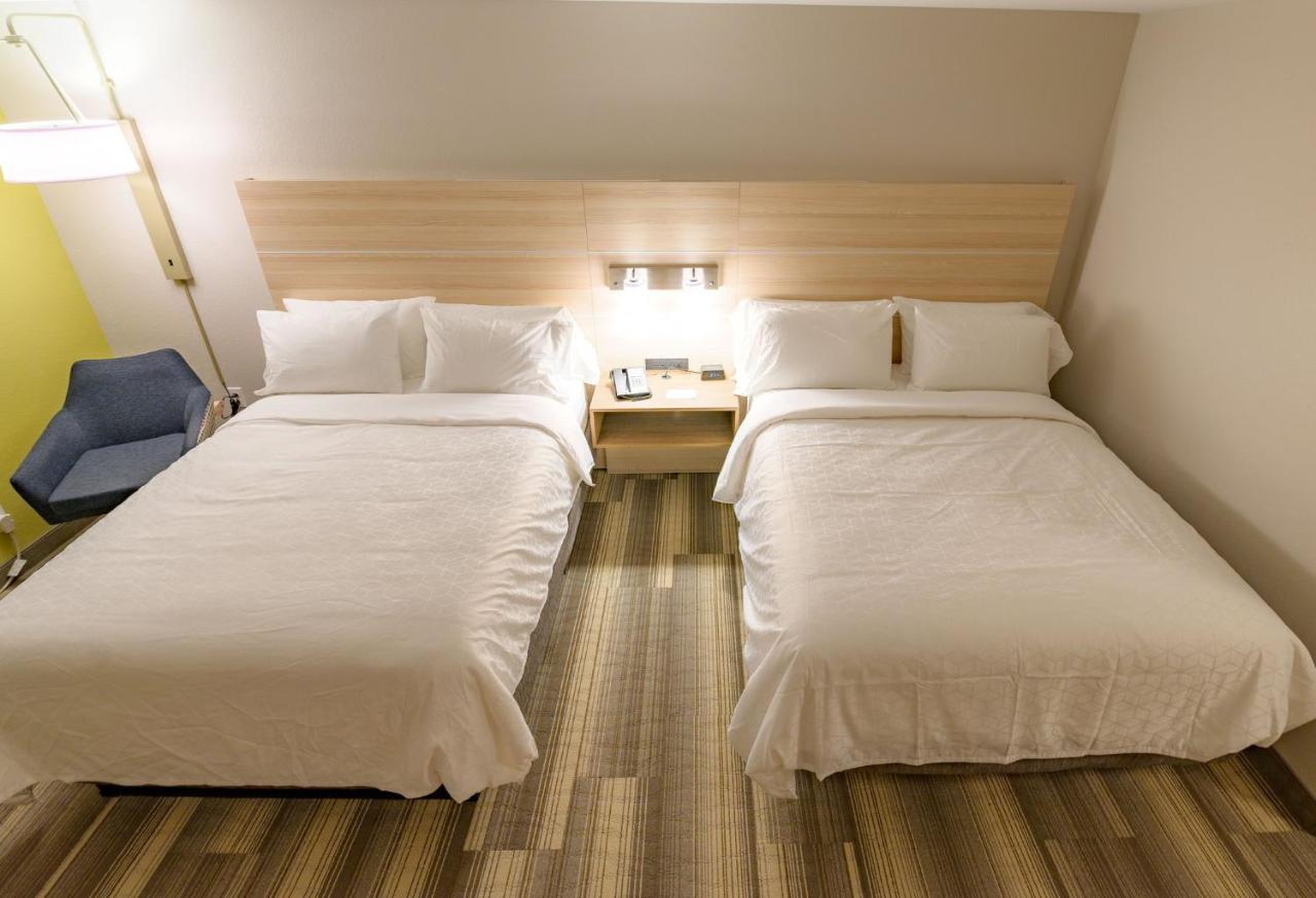 Holiday Inn Express & Suites Dayton East - Beavercreek By Ihg Extérieur photo